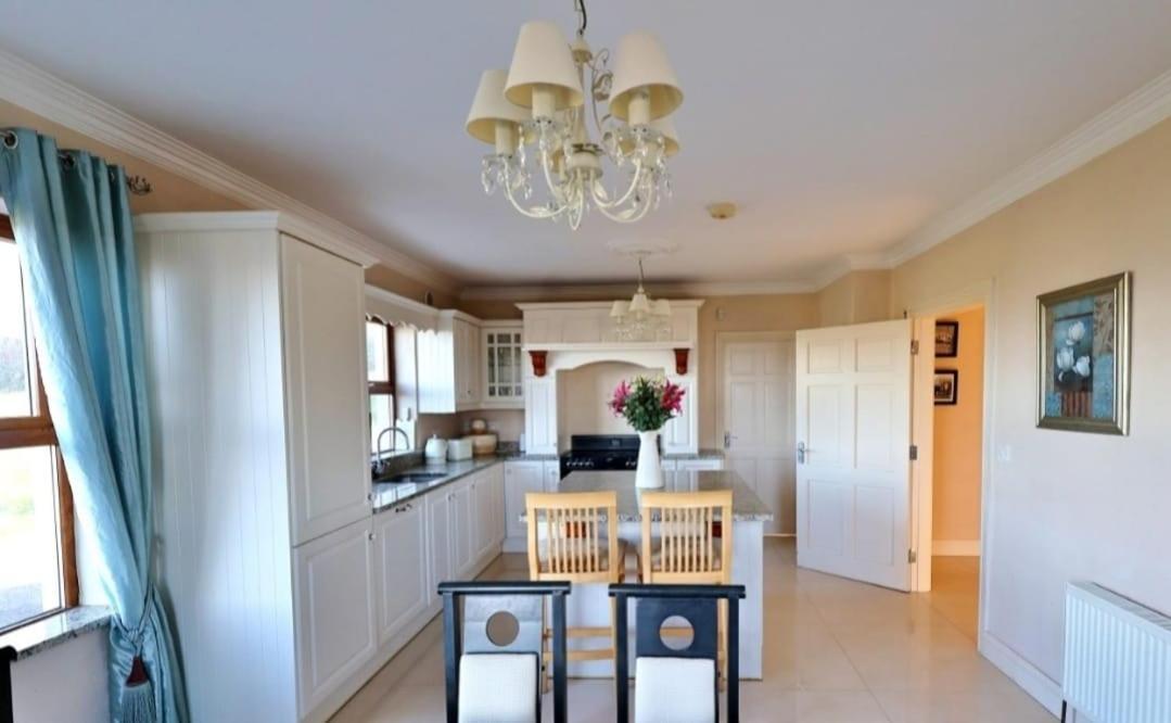 The Cliffs Of Moher Holiday House دولين المظهر الخارجي الصورة